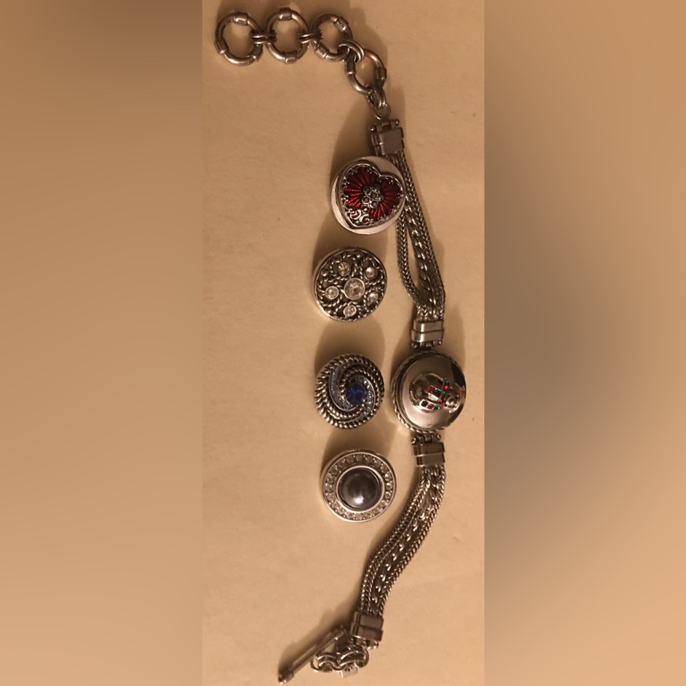 Rhodium Plated Ginger Snap Bracelet.